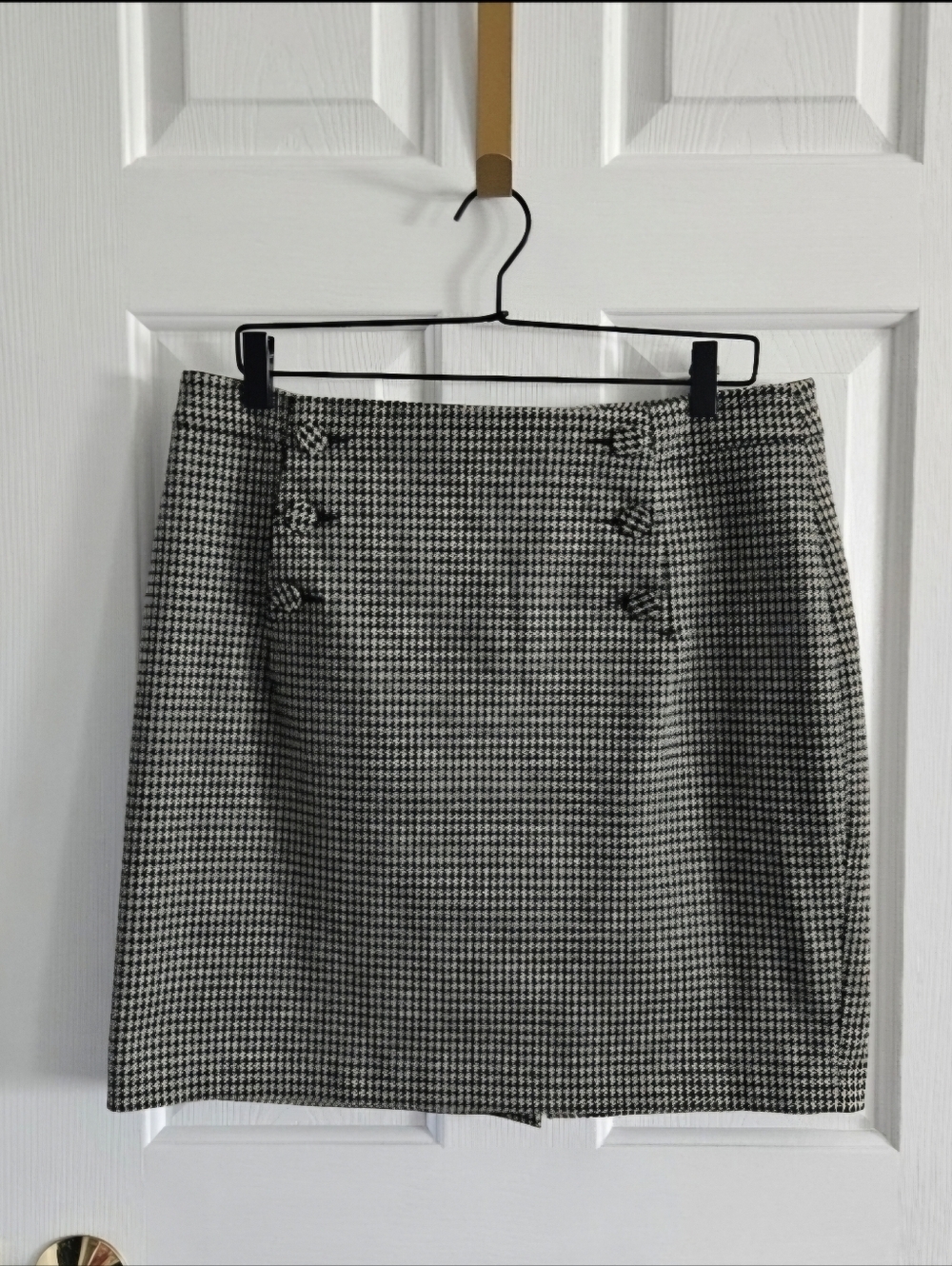 NWOT H&M Houndstooth High Waisted Pencil Skirt W/Sailor Style Buttons